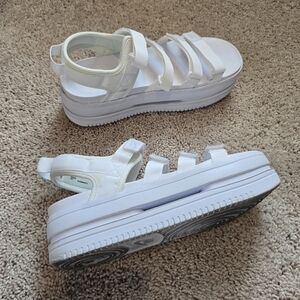Nike Icon Platform Sandal, White, Women Size 12